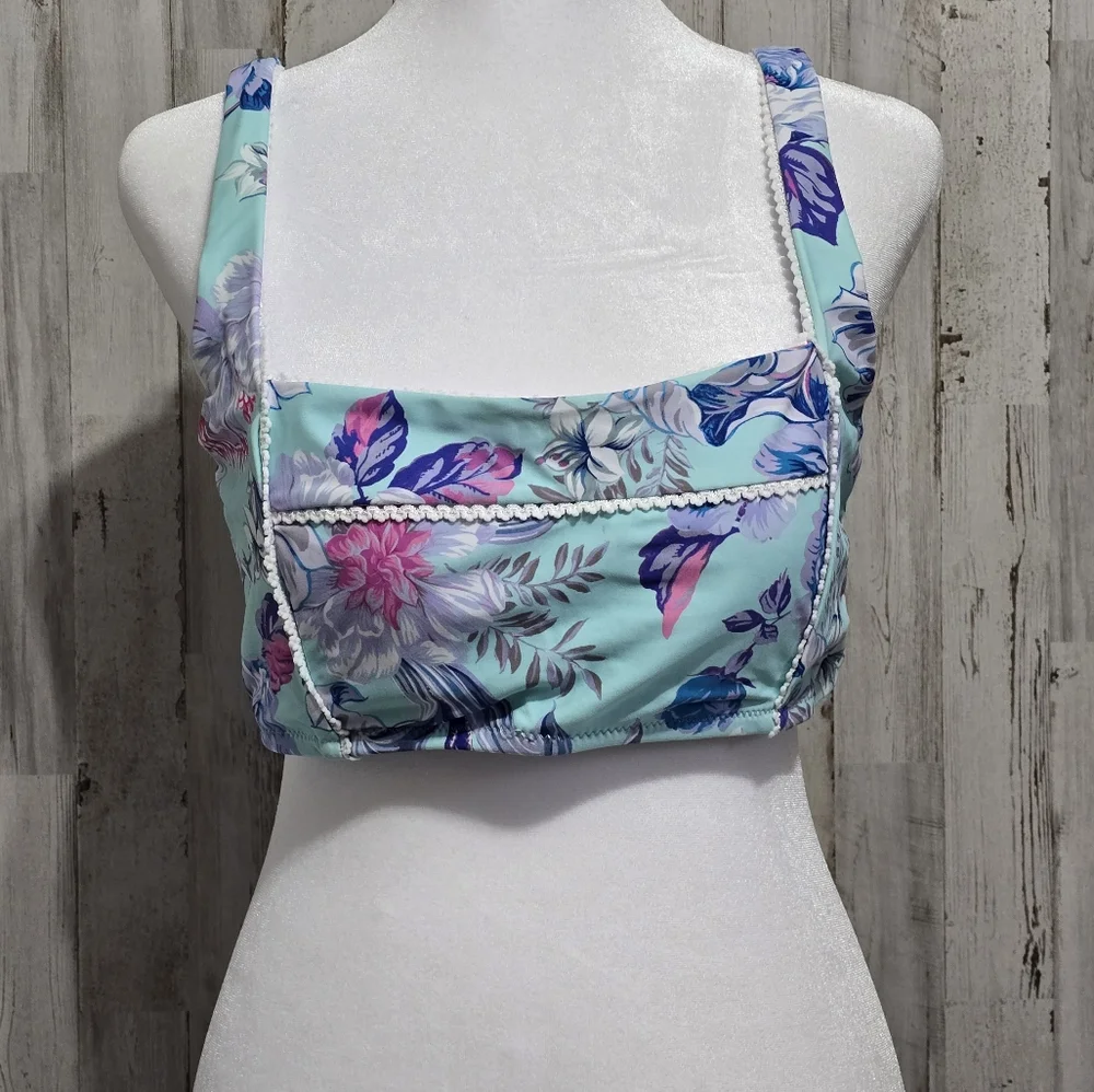 Nanette Lepore Blue Pink White FloralvBralette Bikini Swim Top Size 10